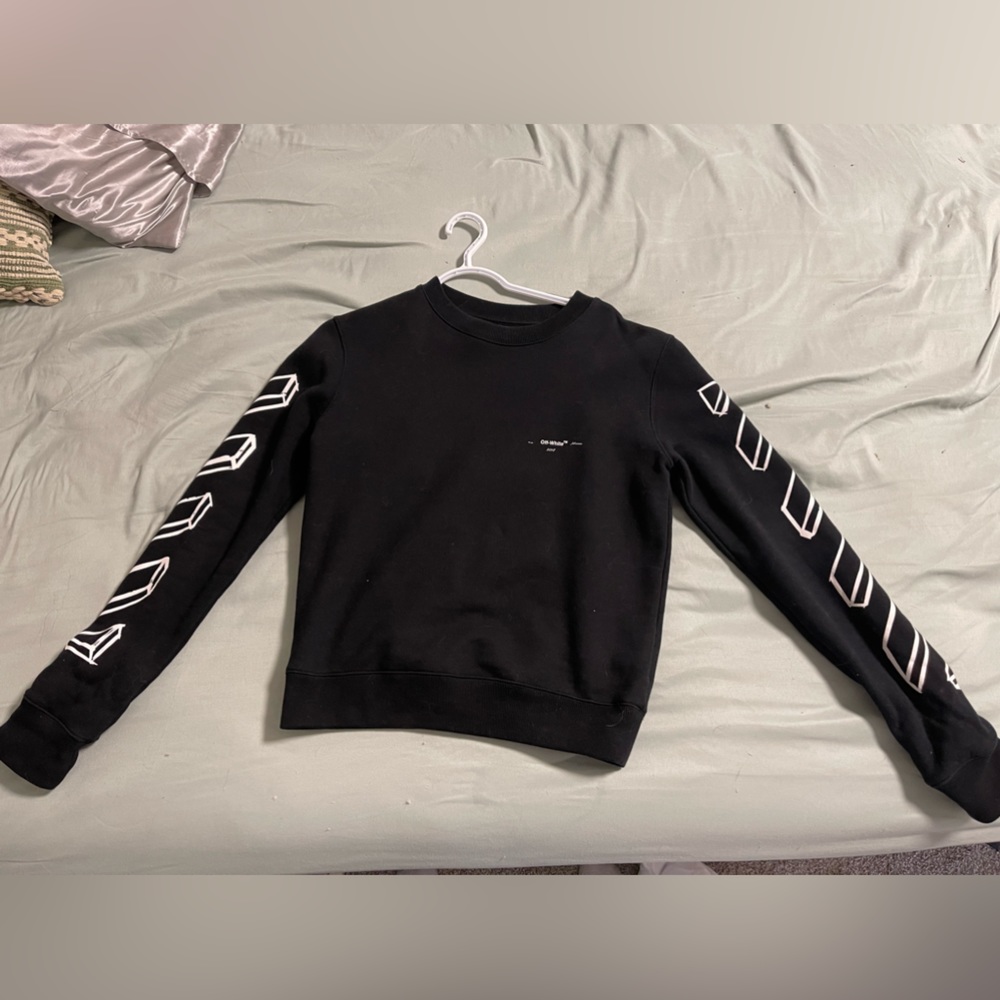 Off-white crewneck sweater